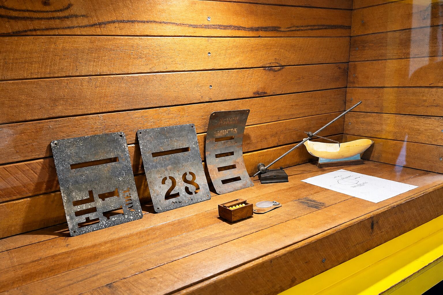 Big Banana Fun Park — The original Big Thing, now a full fun park.
